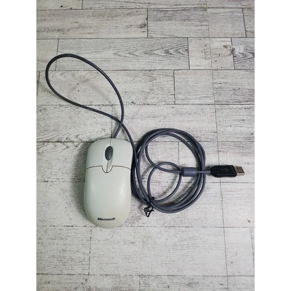 y2K Microsoft Basic Optical Wired USB 3-Button Mouse X800898-122 Off White
